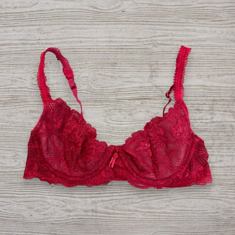 VICTORIA'S SECRET Style 766 Red Lace Lined Gold Label Vintage 90s USA Bra 36B
